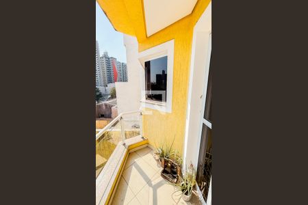 Casa à venda com 225m², 3 quartos e 5 vagas Casa à venda com 225m², 3 quartos e 5 vagasCozinha Varanda