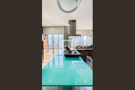 Casa à venda com 225m², 3 quartos e 5 vagas Casa à venda com 225m², 3 quartos e 5 vagasCozinha