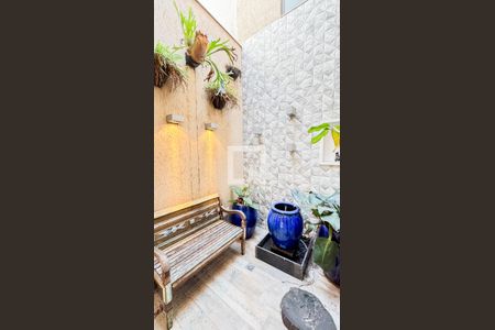 Casa à venda com 225m², 3 quartos e 5 vagas Casa à venda com 225m², 3 quartos e 5 vagasJardim de Inverno