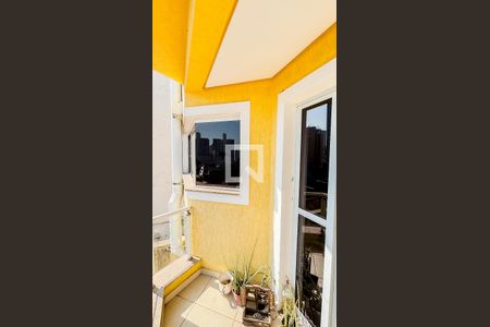 Casa à venda com 225m², 3 quartos e 5 vagas Casa à venda com 225m², 3 quartos e 5 vagasCozinha Varanda