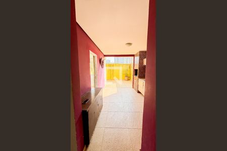 Casa à venda com 225m², 3 quartos e 5 vagas Casa à venda com 225m², 3 quartos e 5 vagasChurrasqueira - Quintal