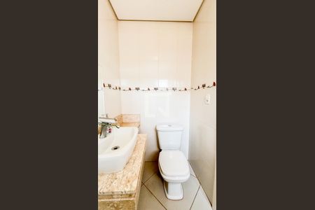 Casa à venda com 225m², 3 quartos e 5 vagas Casa à venda com 225m², 3 quartos e 5 vagasBanheiro da Suíte 3