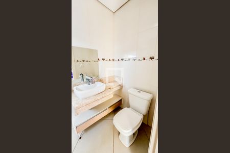 Casa à venda com 225m², 3 quartos e 5 vagas Casa à venda com 225m², 3 quartos e 5 vagasBanheiro da Suíte 3