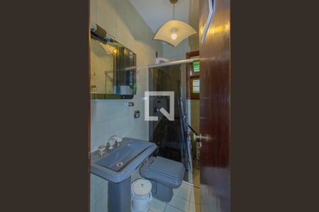 Casa à venda com 247m², 4 quartos e 4 vagas Casa à venda com 247m², 4 quartos e 4 vagasBanheiro - torneira