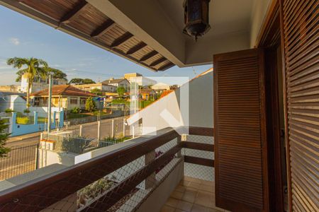 Casa à venda com 247m², 4 quartos e 4 vagasSacada do Quarto 1