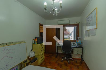 Casa à venda com 247m², 4 quartos e 4 vagas Casa à venda com 247m², 4 quartos e 4 vagasQuarto 2