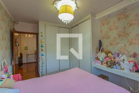 Casa à venda com 247m², 4 quartos e 4 vagasQuarto 3 - Armários