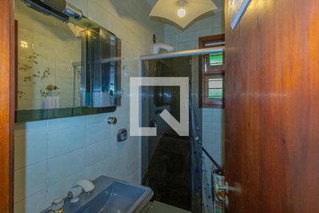 Casa à venda com 247m², 4 quartos e 4 vagas Casa à venda com 247m², 4 quartos e 4 vagasBanheiro