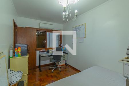 Casa à venda com 247m², 4 quartos e 4 vagasQuarto 2