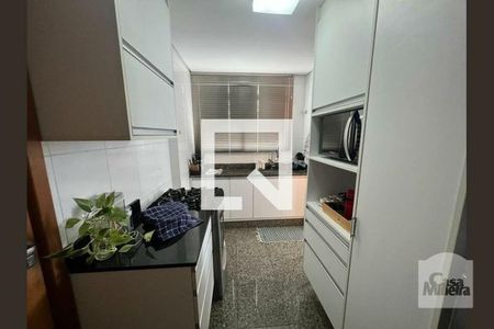 Apartamento à venda com 190m², 4 quartos e 3 vagas Apartamento à venda com 190m², 4 quartos e 3 vagasCozinha