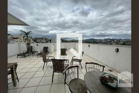 Apartamento à venda com 190m², 4 quartos e 3 vagas Apartamento à venda com 190m², 4 quartos e 3 vagasTerraço