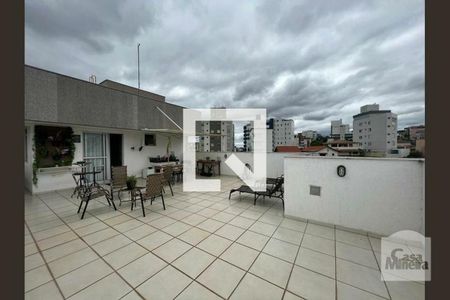 Apartamento à venda com 190m², 4 quartos e 3 vagas Apartamento à venda com 190m², 4 quartos e 3 vagasTerraço