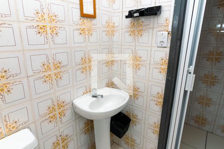 Casa para alugar com 150m², 2 quartos e 1 vaga Casa para alugar com 150m², 2 quartos e 1 vagaBanheiro