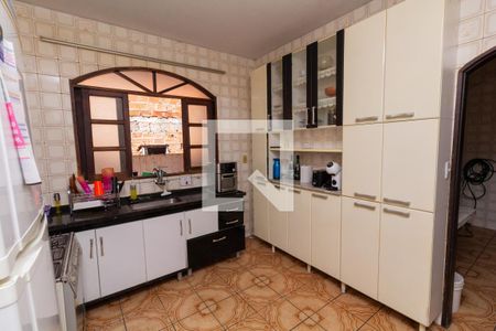 Casa à venda com 300m², 5 quartos e 3 vagasCozinha