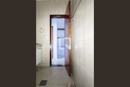 Casa para alugar com 360m², 3 quartos e 2 vagasBanheiro Social