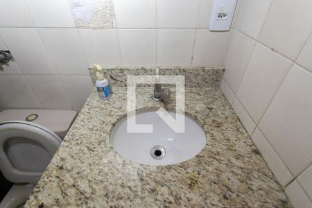 Casa para alugar com 360m², 3 quartos e 2 vagasBanheiro Social