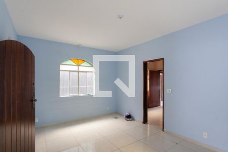 Sala 2 de casa para alugar com 3 quartos, 360m² em Pirajá, Belo Horizonte