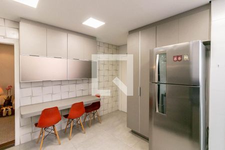 Cozinha  de apartamento à venda com 4 quartos, 180m² em Palmares, Belo Horizonte
