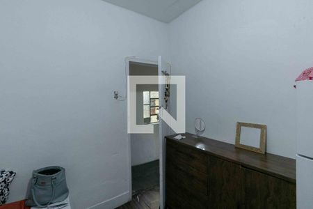 Casa à venda com 360m², 3 quartos e 4 vagas Casa à venda com 360m², 3 quartos e 4 vagasQuarto 2