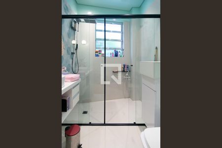 Banheiro de kitnet/studio para alugar com 1 quarto, 29m² em Bela Vista, São Paulo