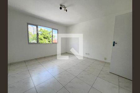 Quarto 2 de casa para alugar com 3 quartos, 150m² em Vila Paulista, São Paulo