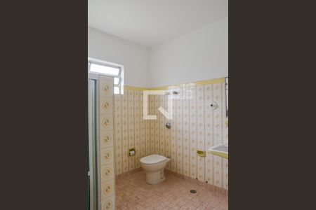 Casa à venda com 280m², 3 quartos e 2 vagas Casa à venda com 280m², 3 quartos e 2 vagasBanheiro