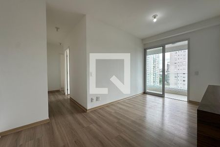 Sala de apartamento para alugar com 2 quartos, 55m² em Vila Anastácio, São Paulo