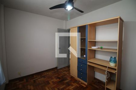 Quarto 2 de apartamento para alugar com 2 quartos, 48m² em Olaria, Rio de Janeiro