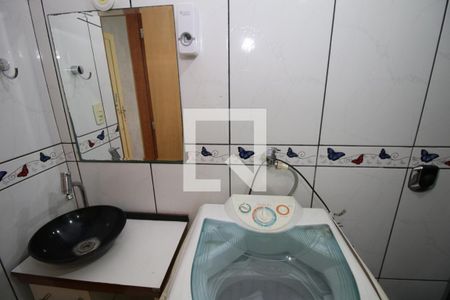 Apartamento para alugar com 48m², 2 quartos e sem vagaBanheiro