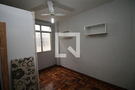 Quarto 1 de apartamento para alugar com 2 quartos, 48m² em Olaria, Rio de Janeiro