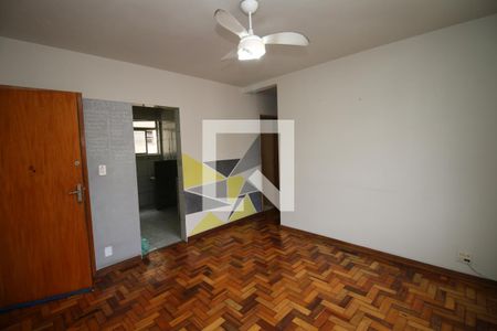Sala de apartamento para alugar com 2 quartos, 48m² em Olaria, Rio de Janeiro
