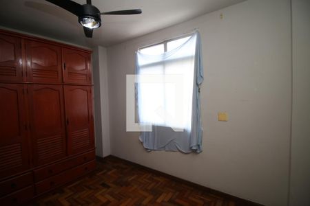Quarto 2 de apartamento para alugar com 2 quartos, 48m² em Olaria, Rio de Janeiro