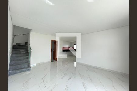 Sala de casa à venda com 3 quartos, 156m² em Trevo, Belo Horizonte