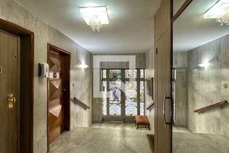 Apartamento à venda com 130m², 3 quartos e sem vagaEntrada