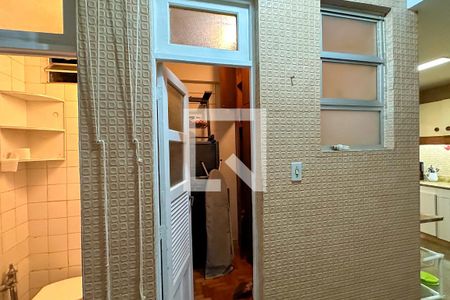 Apartamento à venda com 130m², 3 quartos e sem vagaÁrea de Serviço