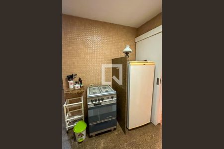 Apartamento à venda com 130m², 3 quartos e sem vagaCozinha