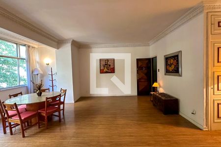 Apartamento à venda com 130m², 3 quartos e sem vagaSala