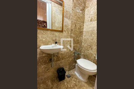 Apartamento à venda com 130m², 3 quartos e sem vagaBanheiro 02