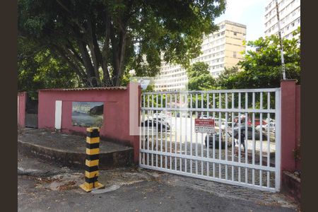 Apartamento à venda com 56m², 2 quartos e 1 vaga Apartamento à venda com 56m², 2 quartos e 1 vagaFachada