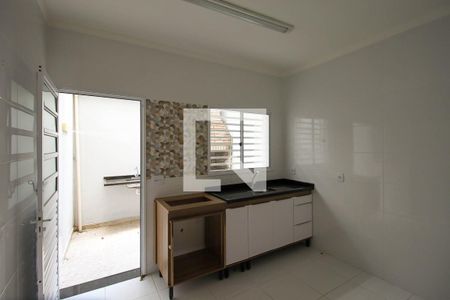 Casa à venda com 88m², 3 quartos e 2 vagasCozinha