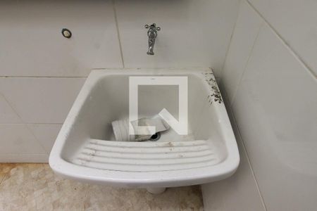 Casa à venda com 102m², 3 quartos e sem vagaÁrea de Serviço