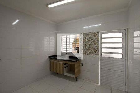 Casa à venda com 102m², 3 quartos e sem vagaCozinha