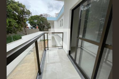 Sacada Quarto 1 de casa à venda com 3 quartos, 165m² em Trevo, Belo Horizonte