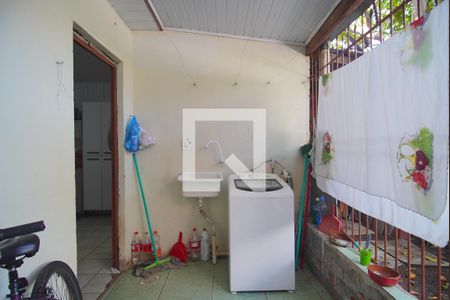 Casa à venda com 120m², 2 quartos e 2 vagasÁrea de Serviço