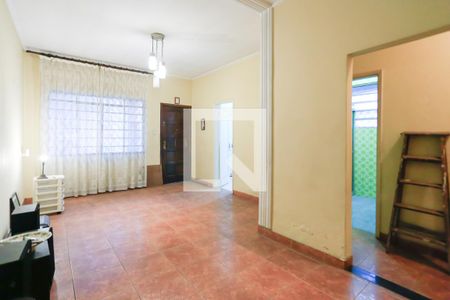 Casa à venda com 100m², 4 quartos e 4 vagasSala