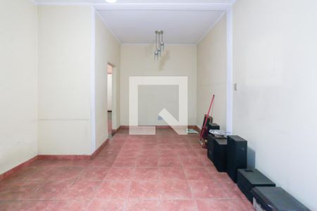 Casa à venda com 100m², 4 quartos e 4 vagasSala