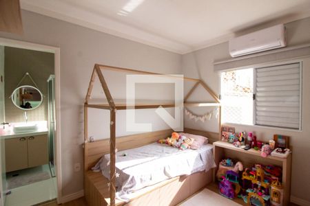 Casa à venda com 250m², 3 quartos e 3 vagasSuíte 3