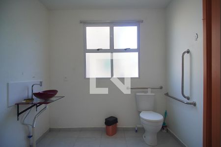 Banheiro de apartamento à venda com 1 quarto, 47m² em Feitoria, São Leopoldo