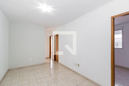 Sala de apartamento para alugar com 2 quartos, 58m² em Olaria, Rio de Janeiro