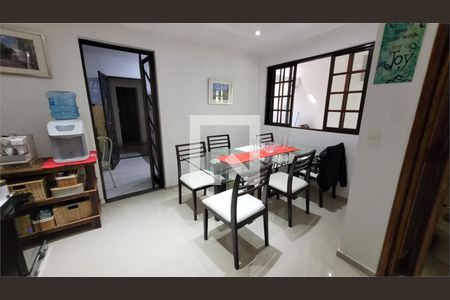 Casa à venda com 3 quartos, 122m² em Vila Campo Grande, São Paulo